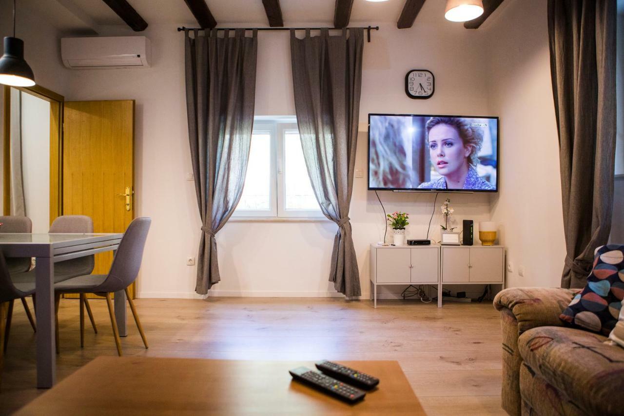 Luxurious Apartment With Private Garden Сплит Екстериор снимка
