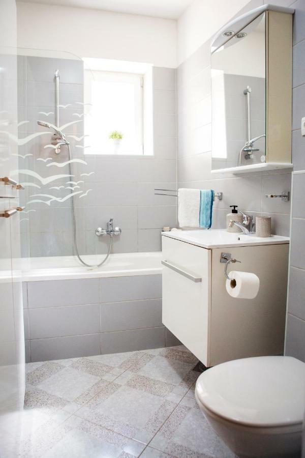 Luxurious Apartment With Private Garden Сплит Екстериор снимка